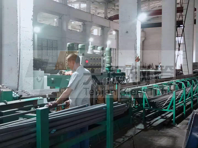 11輥矯直機(jī) 11輥矯直機(jī)